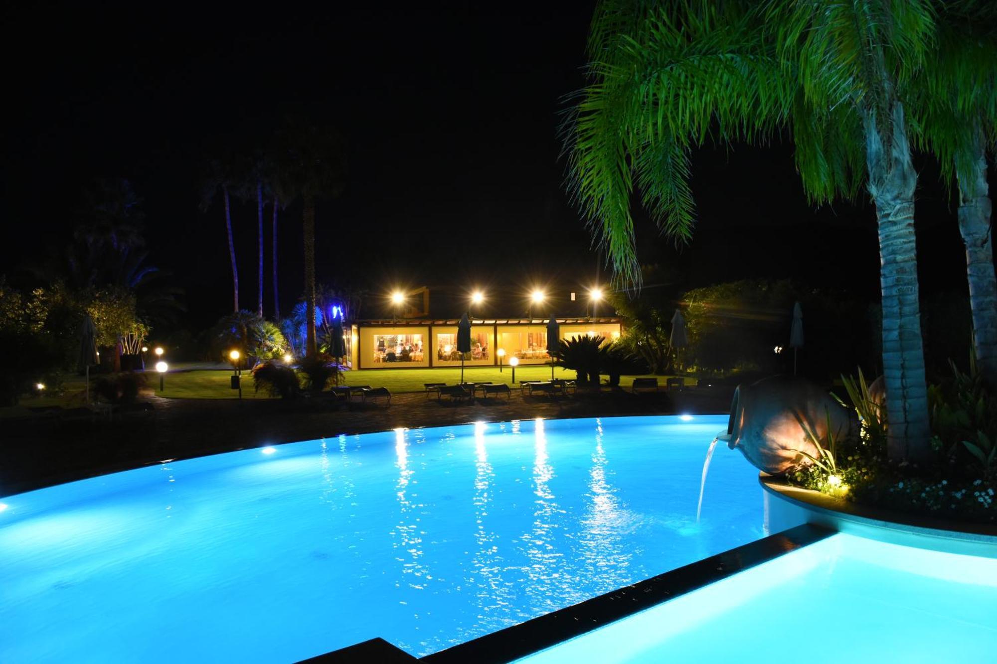 Le Anfore Hotel فيلاّسيمِيوس المظهر الخارجي الصورة