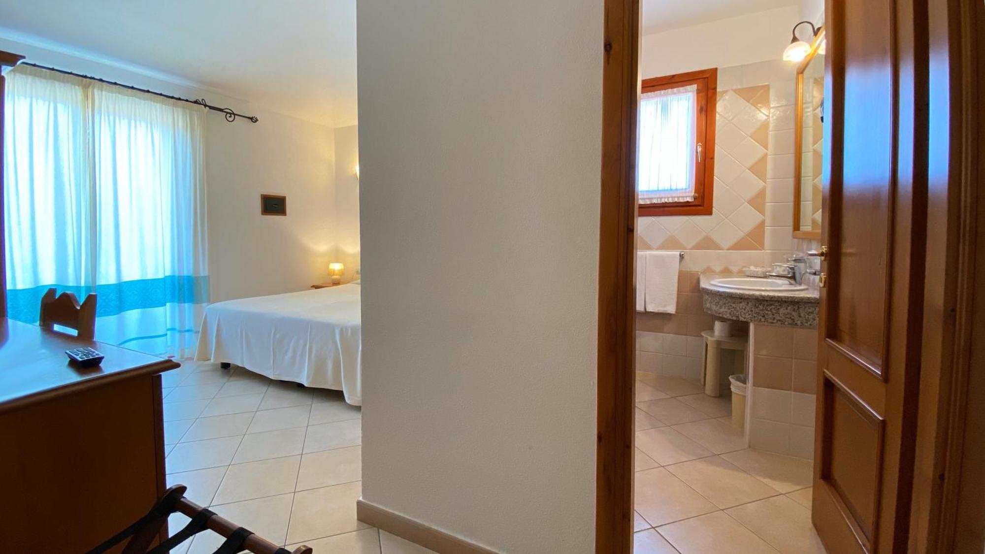 Le Anfore Hotel فيلاّسيمِيوس المظهر الخارجي الصورة